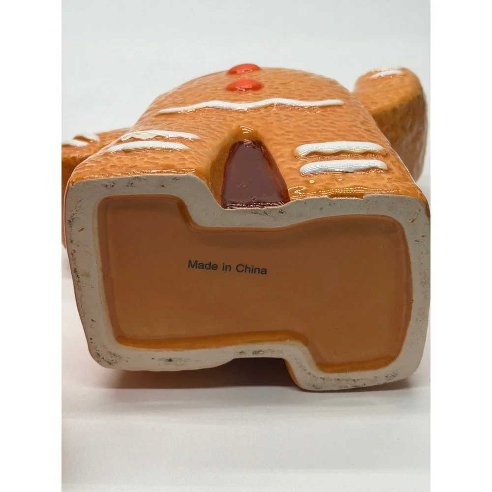 Christmas Gingerbread Man Ceramic Cookie Jar Holiday Treat Canister Waving Brown